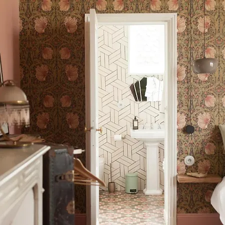 Maison Jullian Couette-café 4*