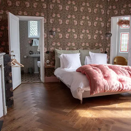 Couette-café Maison Jullian 4*